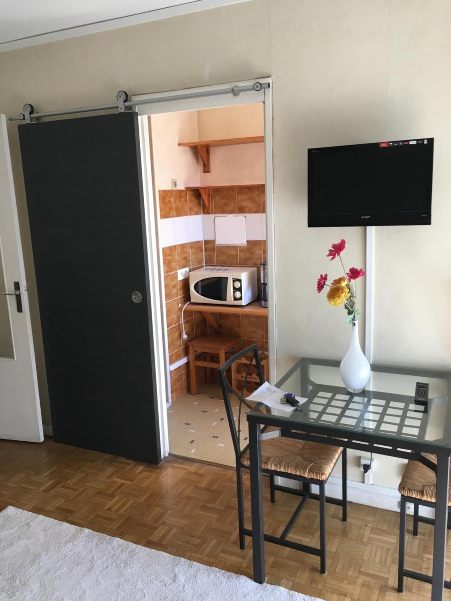 Studio Meuble Apartment Charenton-le-Pont Bagian luar foto