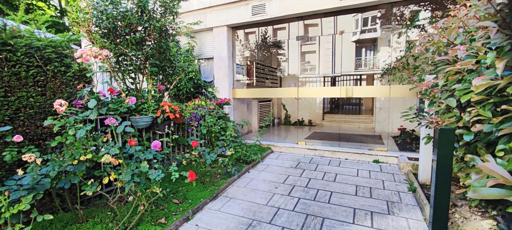Studio Meuble Apartment Charenton-le-Pont Bagian luar foto